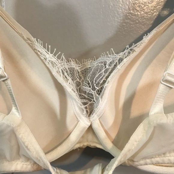 Wacoal Beige Lace Peek A Boo Underwire Full Coverage Adjustable Strap Bra 32DD - Picture 7 of 7